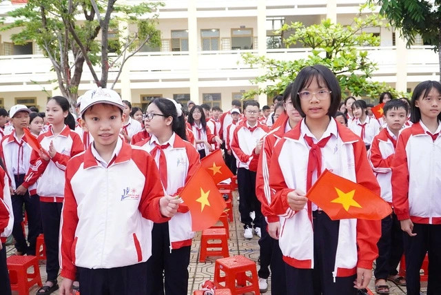 Lễ khai giảng tại Trường THCS-THPT Liên Việt Kon Tum