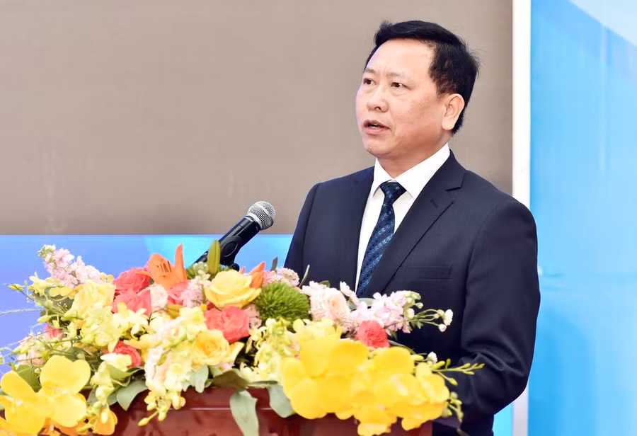 Ông Trần Văn Đạt, Vụ trưởng Vụ Giáo dục Chính trị và Công tác học sinh sinh viên, Bộ Giáo dục và Đào tạo phát biểu tại lễ phát động cuộc thi. (Ảnh: PV/Vietnam+)