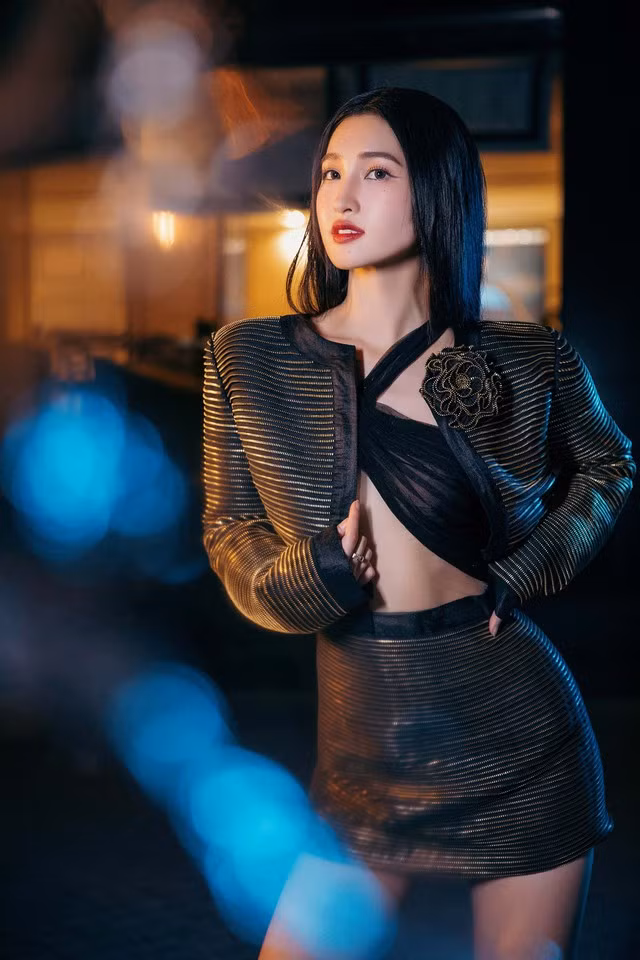 Bộ ảnh thời trang được nàng hậu thực hiện trước thềm cô chinh chiến nhan sắc quốc tế, khi cô sẽ đại diện nhan sắc Việt tại cuộc thi Miss International 2023