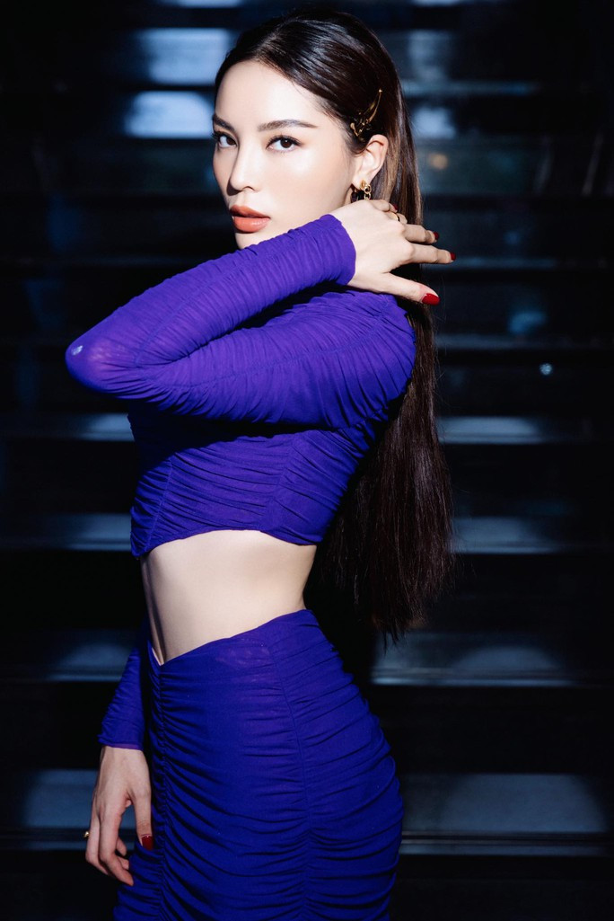 Kỳ Duyên đăng quang &quot;Hoa hậu Việt Nam&quot; năm 2014.