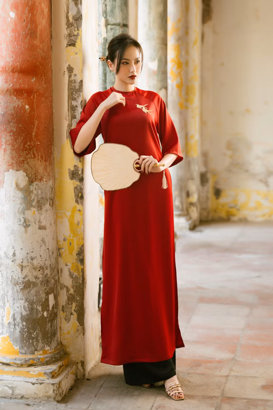 Ở hiện tại, Khánh Ngân vẫn giữ được vẻ trẻ trung, sắc sảo. Thậm chí, nhiều người nhận xét hoa hậu quê Đồng Nai ngày càng nhuận sắc hơn. Ảnh: Viết Quý