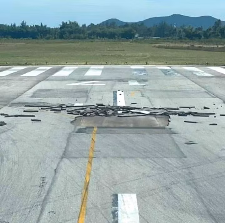 Vết nứt trên đường băng sân bay Vinh.