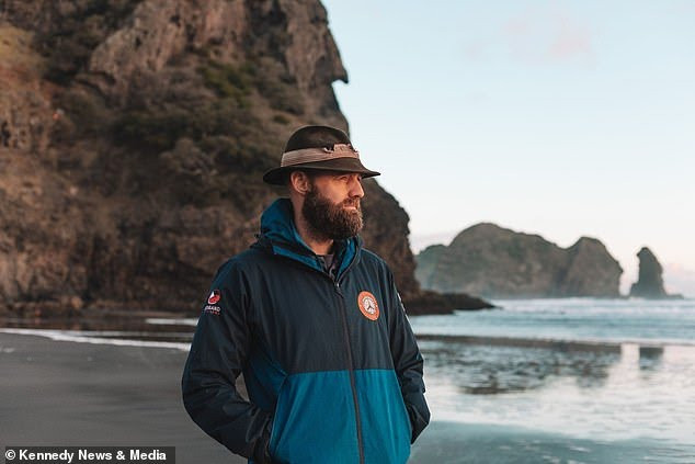 Đã có nhiều người đến mọi quốc gia trên thế giới nhưng Thor là người duy nhất không hề lên chuyến bay nào. Ảnh: INSIDER Đã có nhiều người đến mọi quốc gia trên thế giới nhưng Thor là người duy nhất không hề lên chuyến bay nào. Ảnh: INSIDER