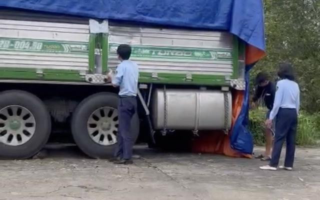 Đội QLTT số 1 trả lại phương tiện vì lý do hết thời hạn tạm giữ. ẢNH: PHÚC THĂNG Đội QLTT số 1 trả lại phương tiện vì lý do hết thời hạn tạm giữ. ẢNH: PHÚC THĂNG