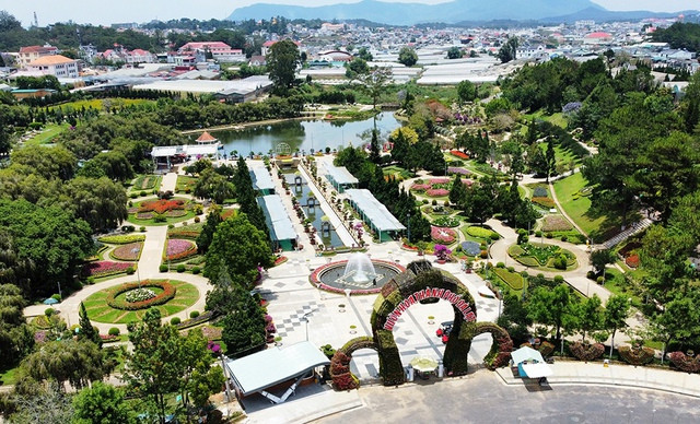 Đà Lạt chọn 3 mô hình phát triển kinh tế đêm - Ảnh 2. Vườn hoa TP, nơi sẽ có mô hình công viên nhạc nước. Ảnh: G.B