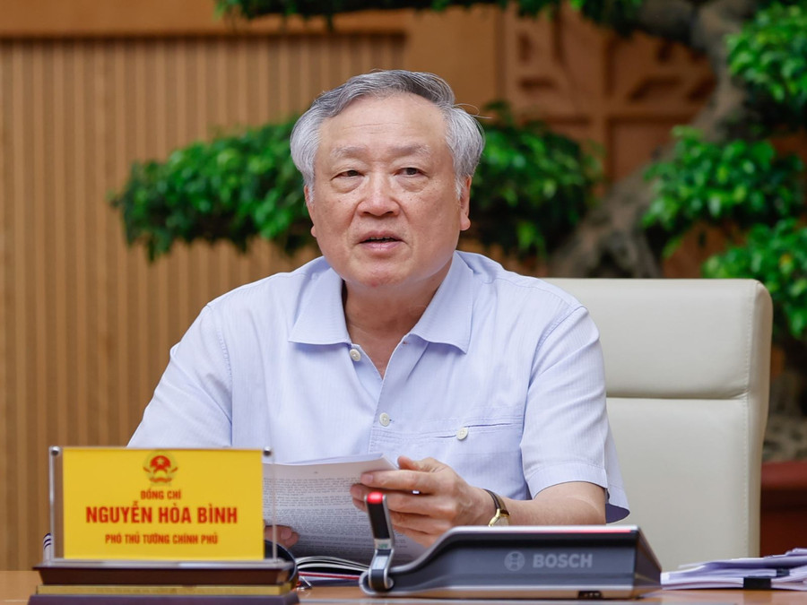 Phó Thủ tướng Thường trực Chính phủ Nguyễn Hòa Bình là Tổ trưởng Tổ công tác cải cách TTHC của Thủ tướng Chính phủ (ảnh nguồn VGP) Phó Thủ tướng Thường trực Chính phủ Nguyễn Hòa Bình là Tổ trưởng Tổ công tác cải cách TTHC của Thủ tướng Chính phủ (ảnh nguồn VGP)