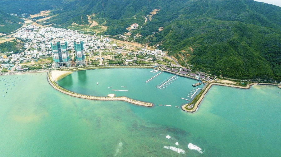 Tổ hợp giải trí đêm tại bến du thuyền quốc tế sẽ là điểm đến mới trong năm 2023 của Khánh Hoà. Ảnh: Nguyễn Ngọc Tổ hợp giải trí đêm tại bến du thuyền quốc tế sẽ là điểm đến mới trong năm 2023 của Khánh Hoà. Ảnh: Nguyễn Ngọc