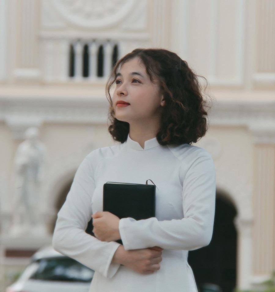 Chân dung nhà thơ Lữ Hồng. Ảnh: V.P