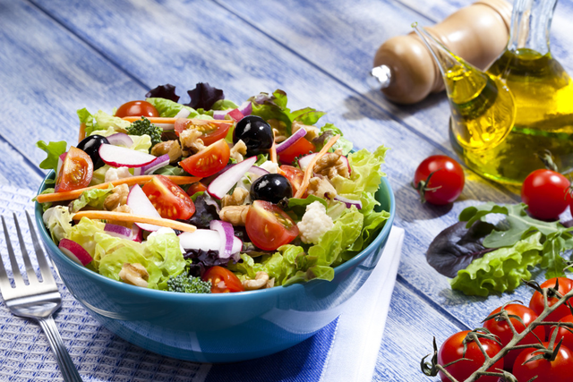 Cứ 100 gram rau được tiêu thụ, nguy cơ trầm cảm của người ăn sẽ giảm 3%. Ảnh: SHUTTERSTOCK Cứ 100 gram rau được tiêu thụ, nguy cơ trầm cảm của người ăn sẽ giảm 3%. Ảnh: SHUTTERSTOCK