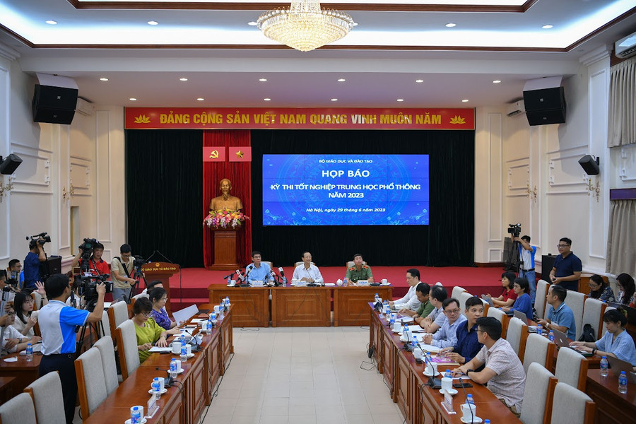 Bộ Giáo dục và Đào tạo tổ chức họp báo về Kỳ thi tốt nghiệp THPT năm 2023.