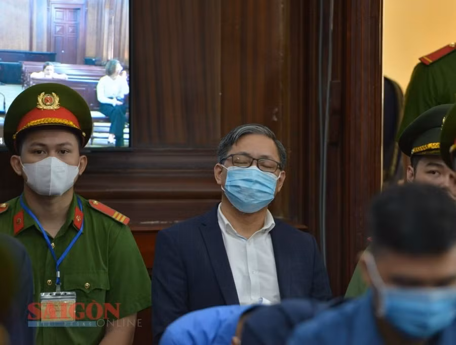 Bị cáo Nguyễn Cao Trí tại tòa sáng 11-4. Ảnh: CAO THĂNG