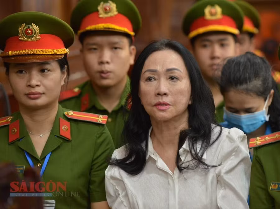 Bị cáo Trương Mỹ Lan tại tòa sáng 11-4. Ảnh: CAO THĂNG