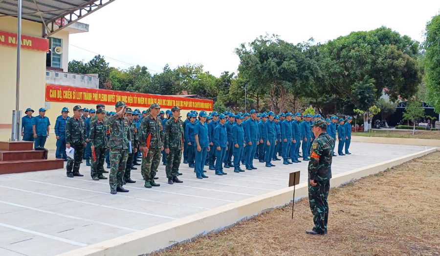 Ban CHQS TP. Pleiku chú trọng huấn luyện cho lực lượng dân quân tự vệ, dự bị động viên. Ảnh: T.D Ban CHQS TP. Pleiku chú trọng huấn luyện cho lực lượng dân quân tự vệ, dự bị động viên. Ảnh: T.D