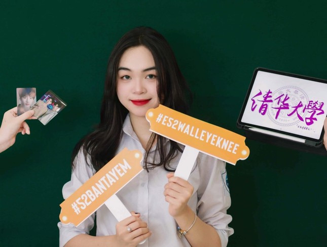 Ngoài việc học, Khánh Linh cũng tham gia CLB CNN Leaders để rèn luyện thêm các kỹ năng sống.