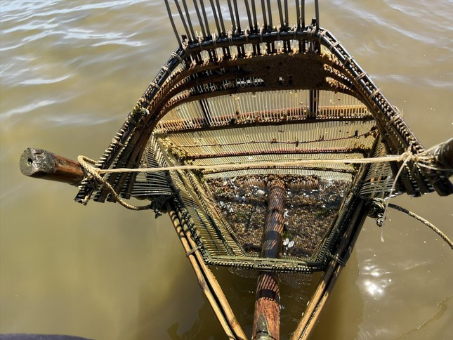 Dụng cụ cào don. Ảnh: NN