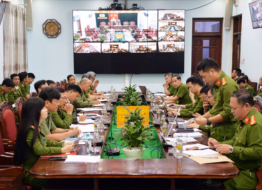 Quang cảnh buổi làm việc. Ảnh: Lê Ánh