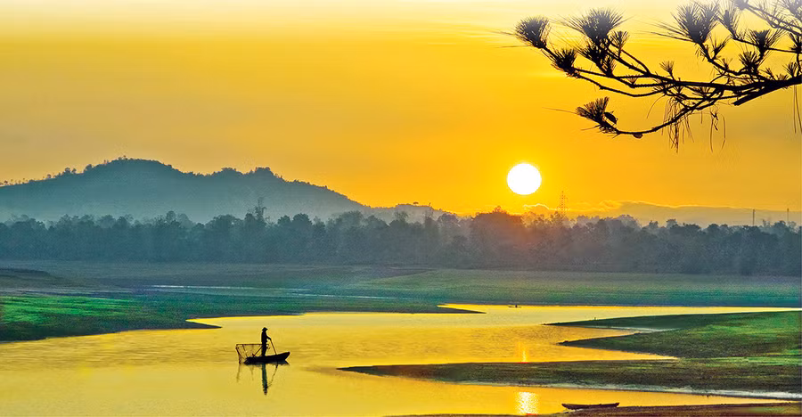 Sớm ngoại ô Pleiku. Ảnh: Nguyễn Linh Vinh Quốc