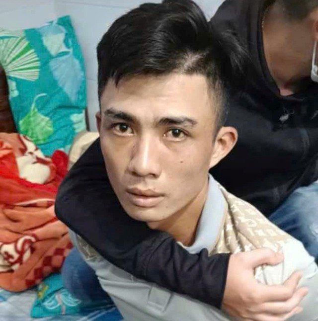 Đối tượng Nguyễn Văn Sự tại thời điểm bị bắt giữ Đối tượng Nguyễn Văn Sự tại thời điểm bị bắt giữ