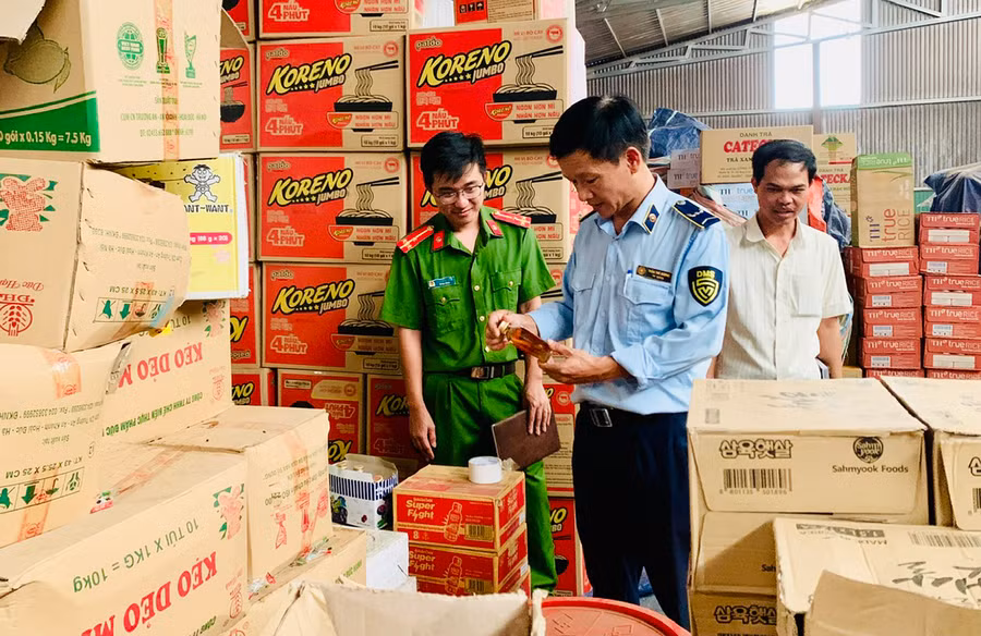 Công tác kiểm tra ATTP sẽ tiếp tục được triển khai nhằm phát hiện, chấn chỉnh, xử lý nghiêm vi phạm. Ảnh: N.N