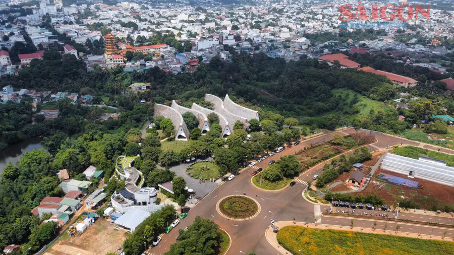 Khu đô thị sinh thái văn hóa, cà phê Suối Xanh đang được Công ty Trung Nguyên triển khai đầu tư. Ảnh: MAI CƯỜNG