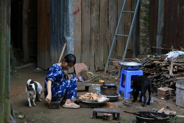 Một số người trẻ cho rằng cuộc sống ở quê tuy có ít tiện nghi nhưng đổi lại được thoải mái, không quá nhiều áp lực. Ảnh: KIM NGỌC NGHIÊN