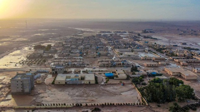 Ngập lụt trên quy mô lớn ở Al-Mukhaili. Ảnh: Reuters Ngập lụt trên quy mô lớn ở Al-Mukhaili. Ảnh: Reuters