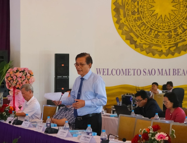 Nhiều vấn đề được các chuyên gia đặt ra tại buổi hội thảo. Ảnh TRẦN BÍCH NGÂN Nhiều vấn đề được các chuyên gia đặt ra tại buổi hội thảo. Ảnh TRẦN BÍCH NGÂN