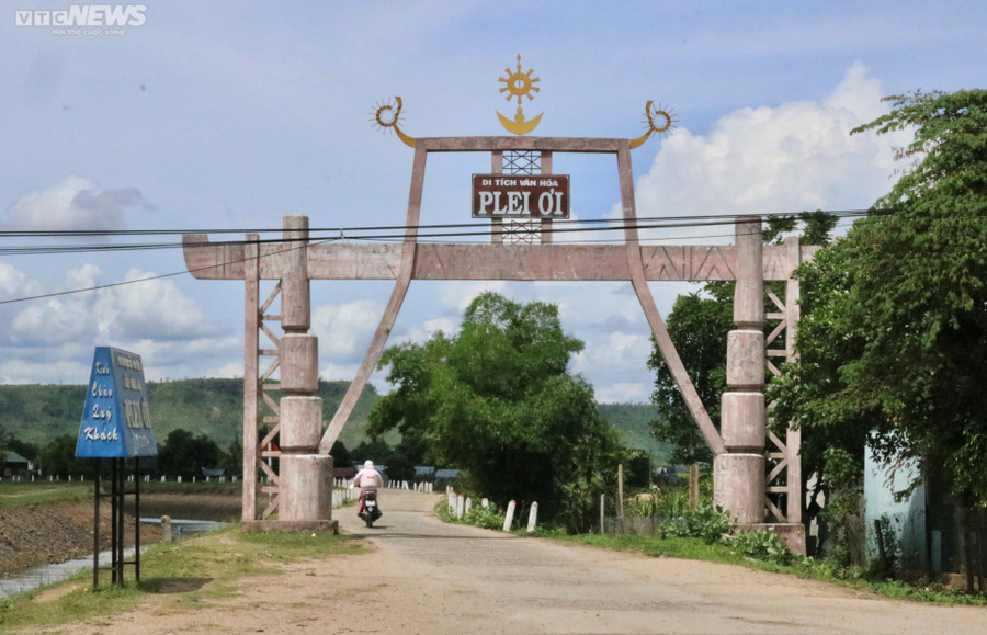 Năm 1993, Plei Ơi được công nhận là Di tích lịch sử văn hóa cấp quốc gia. Năm 1993, Plei Ơi được công nhận là Di tích lịch sử văn hóa cấp quốc gia.