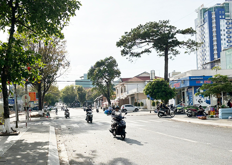 Khu vực Tây Nguyên có mây, ngày nắng. Ảnh: G.B Khu vực Tây Nguyên có mây, ngày nắng. Ảnh: G.B