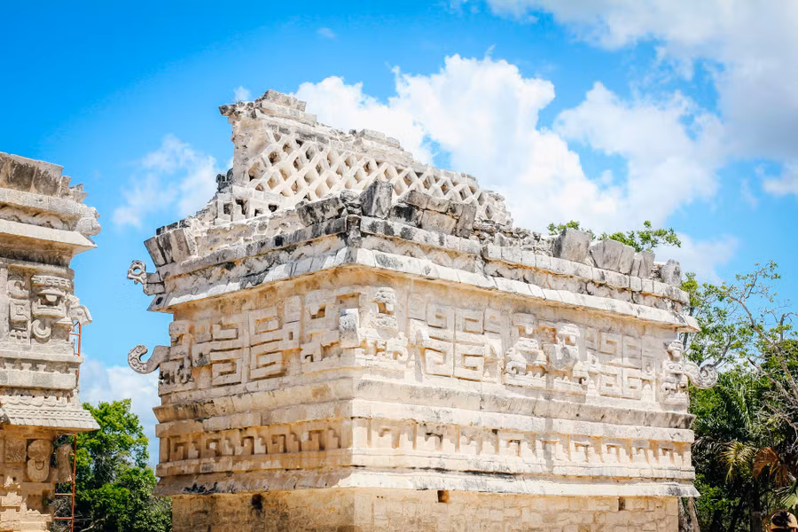Theo giới nghiên cứu, vẫn còn nhiều công trình chưa được khám phá hết tại Chichen Itza. Các hoạt động trùng tu, khai quật vẫn diễn ra liên tục tại đây. Ảnh: MINH ĐỨC