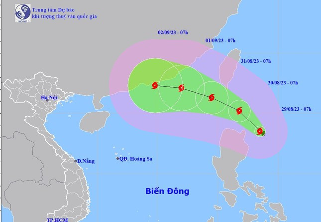 Dự báo đường đi của bão Sao La. Dự báo đường đi của bão Sao La.