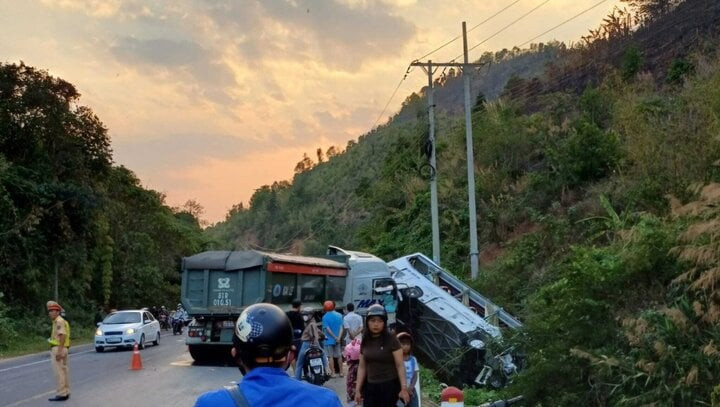 Vụ tai nạn làm một người tử vong, nhiều người khác bị thương.