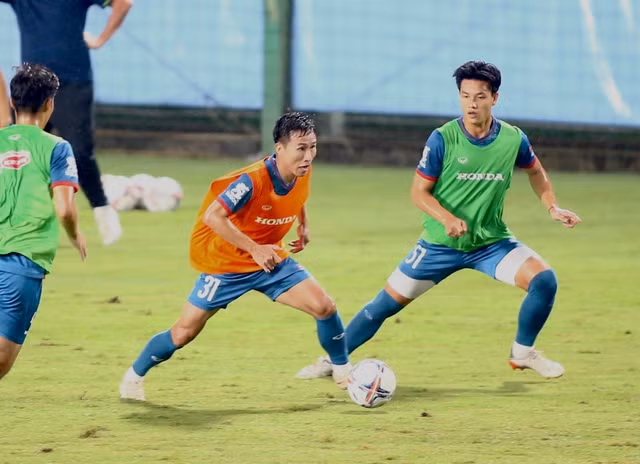 Quân số HAGL eo hẹp dần ở đội tuyển Việt Nam, tiền vệ Việt Hưng nói gì? - Ảnh 1. Tiền vệ Triệu Việt Hưng. Ảnh: VƯƠNG ANH