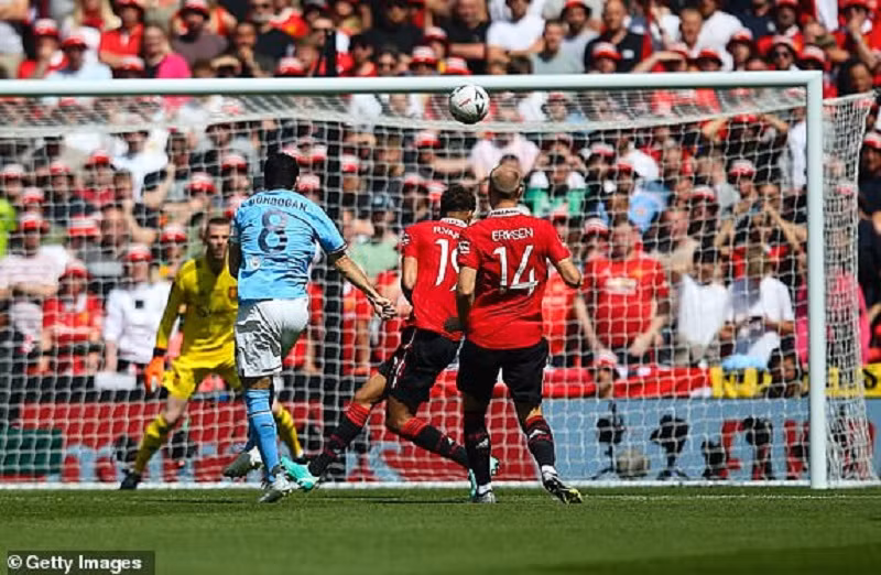 Cầu thủ người Đức ghi bàn mở tỷ số ở giây thứ 15.