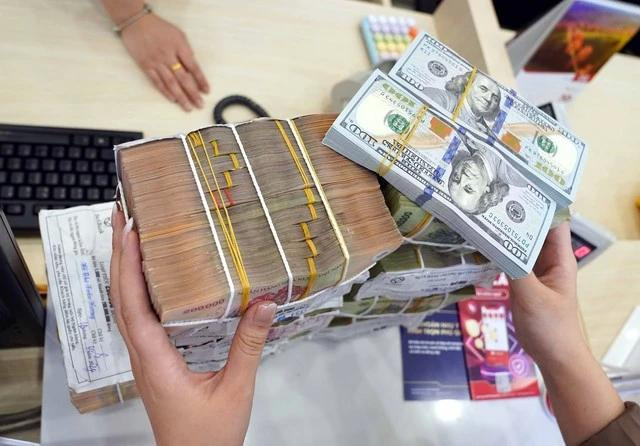 Ngân hàng được làm đại lý bảo hiểm khi được cấp phép