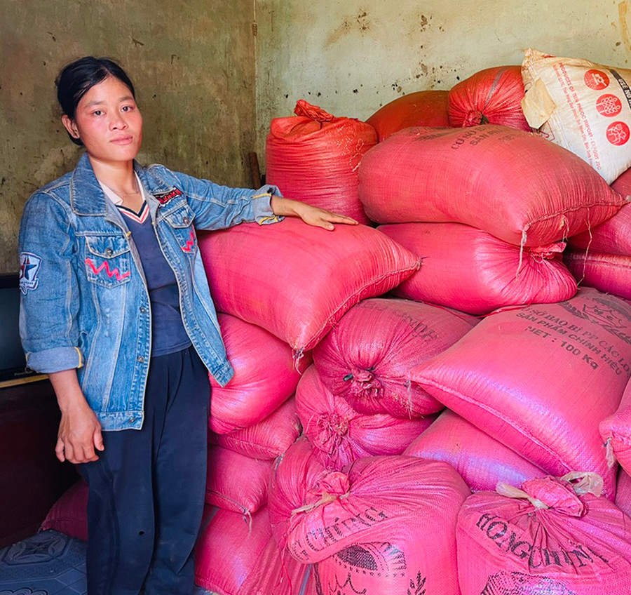 Gia đình Amêr đã có của dư của để kể từ ngày chuyển về nơi ở mới. Ảnh: Nhật Hào Gia đình Amêr đã có của dư của để kể từ ngày chuyển về nơi ở mới. Ảnh: Nhật Hào