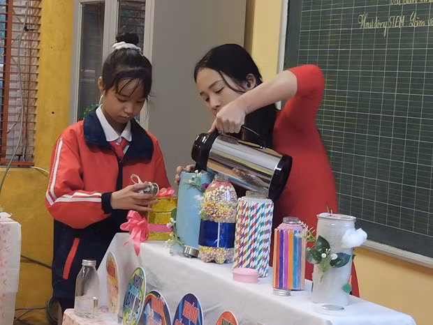 Theo thống kê của Bộ Giáo dục và Đào tạo, toàn ngành đang thiếu trên 118.000 giáo viên, ảnh hưởng đến chất lượng đào tạo. (Ảnh: PV/Vietnam+)