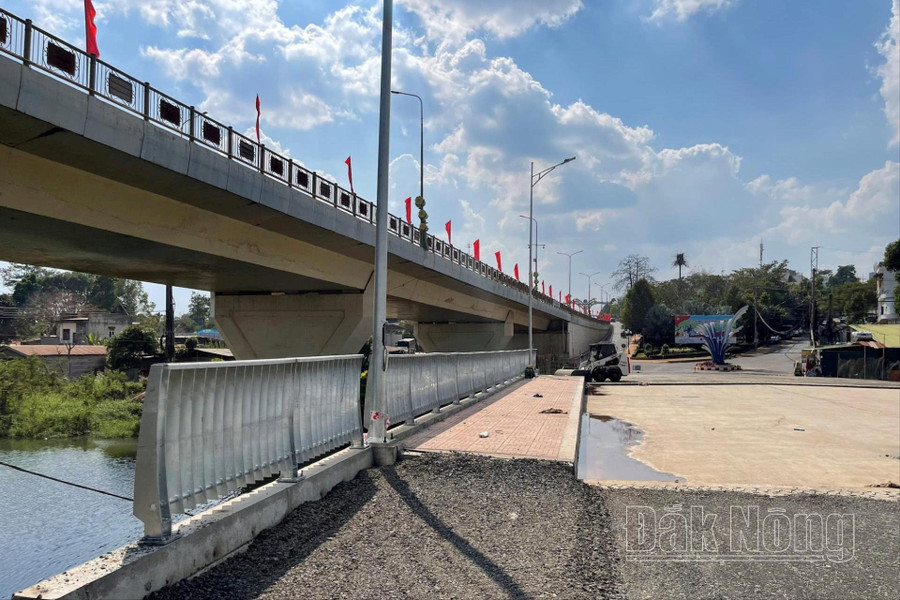 Các hạng mục chính của cầu hồ hạ Gia Nghĩa cơ bản hoàn thành