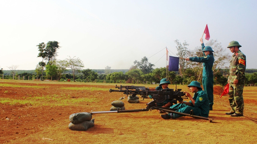 Hoạt động phòng thủ dân sự phải dựa vào dân, dân làm gốc. Ảnh: Vĩnh Hoàng Hoạt động phòng thủ dân sự phải dựa vào dân, dân làm gốc. Ảnh: Vĩnh Hoàng