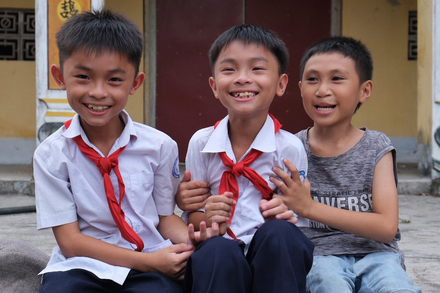 Đa số học trò đến lớp học của cô Võ Thị Xuân Đỉnh đều có hoàn cảnh khó khăn. Ảnh: Hoàng Ngọc