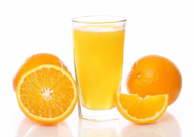 Nước cam có hàm lượng vitamin C cao. Ảnh: Freepik Nước cam có hàm lượng vitamin C cao. Ảnh: Freepik