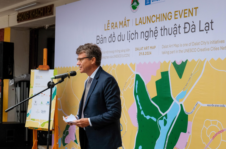 Ông Jonathan Baker - Trưởng đại diện UNESCO tại Việt Nam, đánh giá về những nỗ lực của Đà Lạt từ khi gia nhập Thành phố sáng tạo âm nhạc của UNESCO Ông Jonathan Baker - Trưởng đại diện UNESCO tại Việt Nam, đánh giá về những nỗ lực của Đà Lạt từ khi gia nhập Thành phố sáng tạo âm nhạc của UNESCO