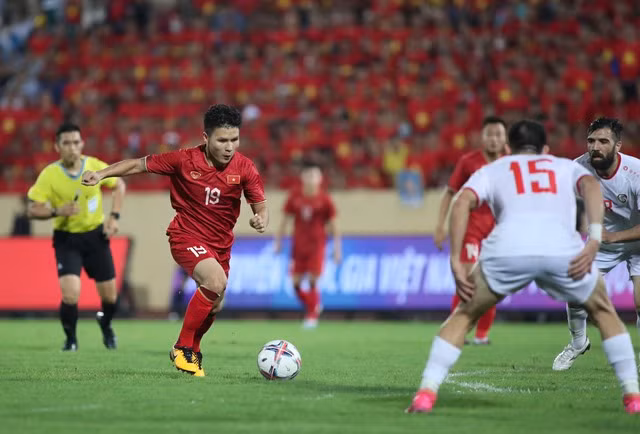 Quang Hải trong màu áo đội tuyển Việt Nam. Ảnh: MINH TÚ Quang Hải trong màu áo đội tuyển Việt Nam. Ảnh: MINH TÚ