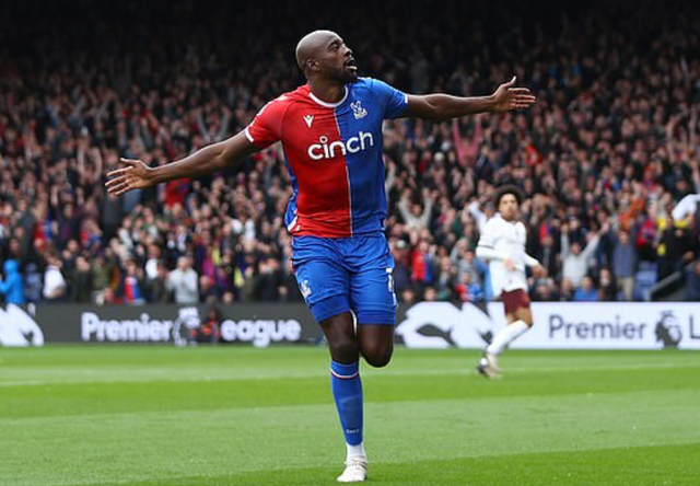 ... nhưng Crystal Palace mới là đội có bàn mở tỉ số do công Mateta