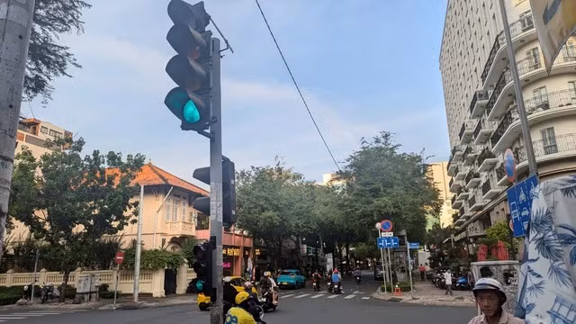 Việc bỏ hay giữ đèn giao thông đếm giây không quan trọng bằng ý thức, văn hóa tham gia giao thông của mỗi người chúng ta (Ảnh nguồn TNO)