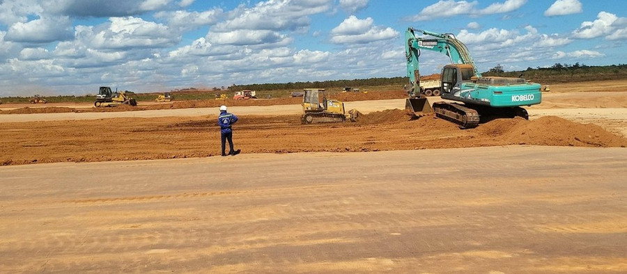 Tổng công ty Cảng Hàng không Việt Nam đã chỉ đạo các đơn vị nhà thầu hoàn thành kế hoạch thi công xuyên Tết tại Dự án Sân bay Long Thành. (Ảnh: PV/Vietnam+) Tổng công ty Cảng Hàng không Việt Nam đã chỉ đạo các đơn vị nhà thầu hoàn thành kế hoạch thi công xuyên Tết tại Dự án Sân bay Long Thành. (Ảnh: PV/Vietnam+)