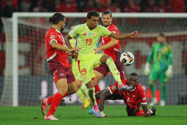 Lamine Yamal... Lamine Yamal...
