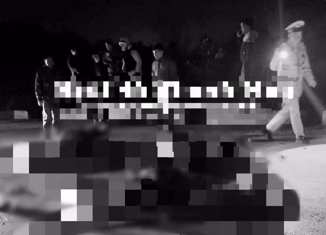 Hiện trường vụ tai nạn kinh hoàng khiến 5 người thương vong tại xã Xuân Phú, huyện Thọ Xuân, tỉnh Thanh Hóa tối ngày 26-1. Ảnh: Facebook Hiện trường vụ tai nạn kinh hoàng khiến 5 người thương vong tại xã Xuân Phú, huyện Thọ Xuân, tỉnh Thanh Hóa tối ngày 26-1. Ảnh: Facebook