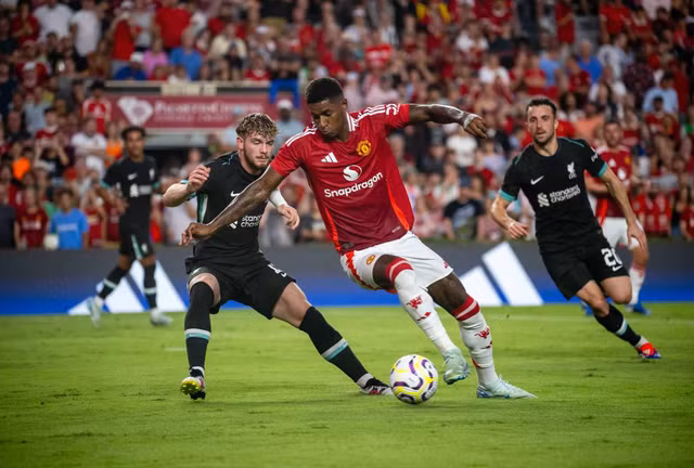 Marcus Rashford không có cú dứt điểm hiệu quả nào Marcus Rashford không có cú dứt điểm hiệu quả nào