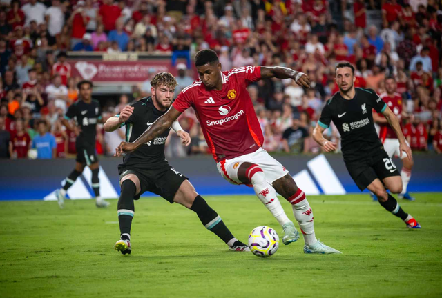 Marcus Rashford không có cú dứt điểm hiệu quả nào Marcus Rashford không có cú dứt điểm hiệu quả nào